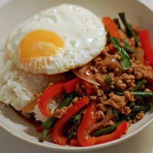 Pad Krapow Moo (Varkensgehakt met Basilicum)