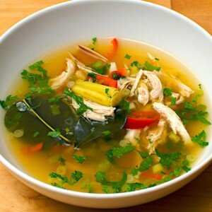 Tom Yum Gai (pittige thaise kippensoep)